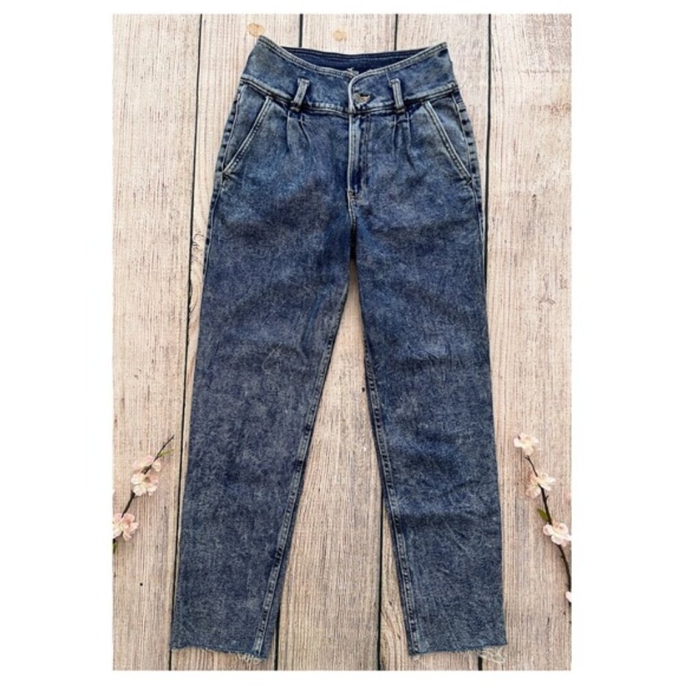 E1-- HOLLISTER blue ultra high rise vintage stretch pleat front mom jeans 3R w26